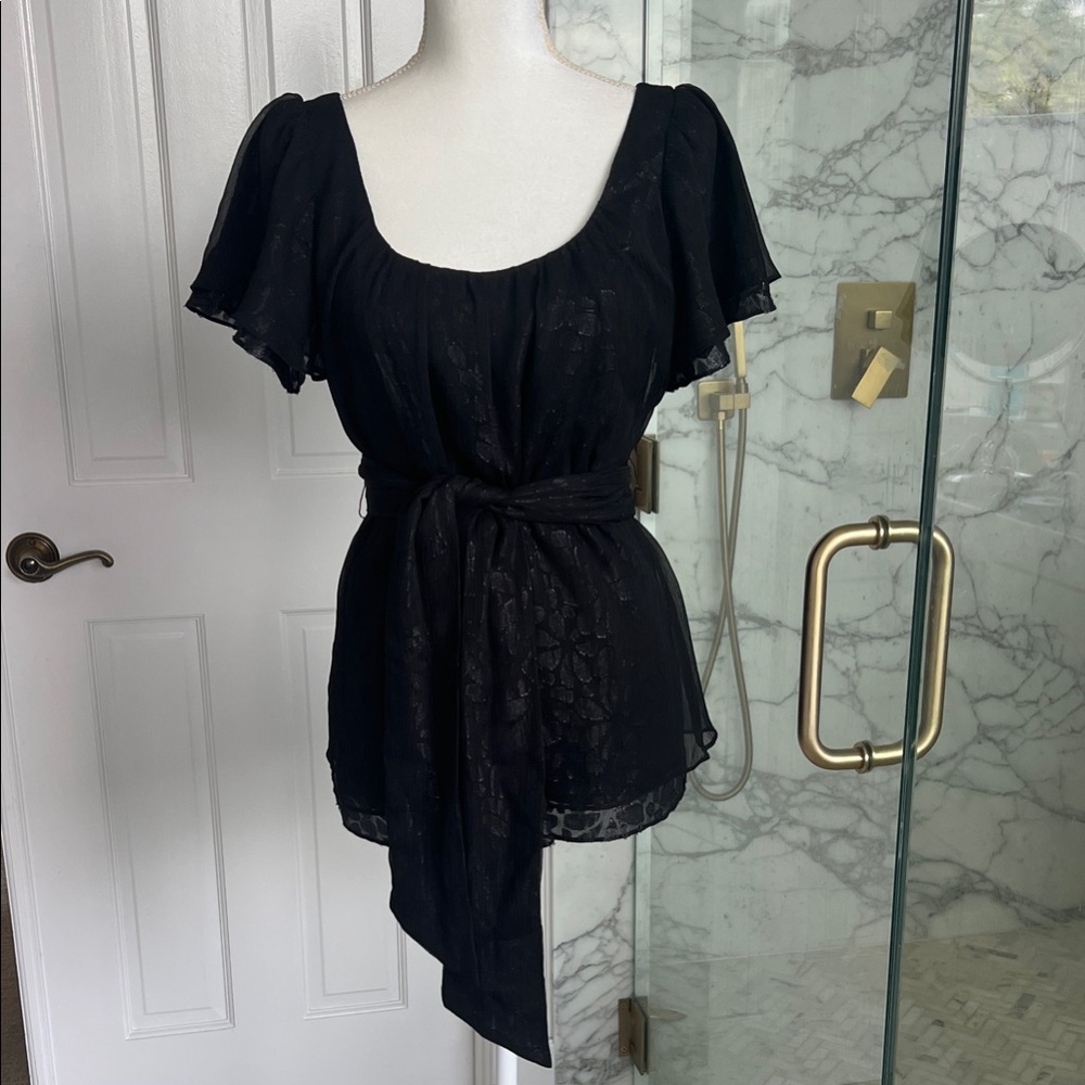 Elegant Black Halston Heritage Women's Top size 4‎